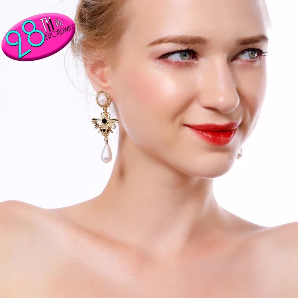 Bee Gold Pearl Dangle Drop Earrings Women’s Honeybee Earrings